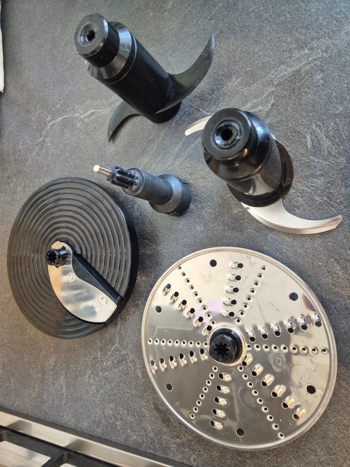 Diverse reserve onderdelen Philips keukenmachine HR7774, Gebruikt, 3 snelheden of meer, Ophalen of Verzenden, 2 tot 3 liter