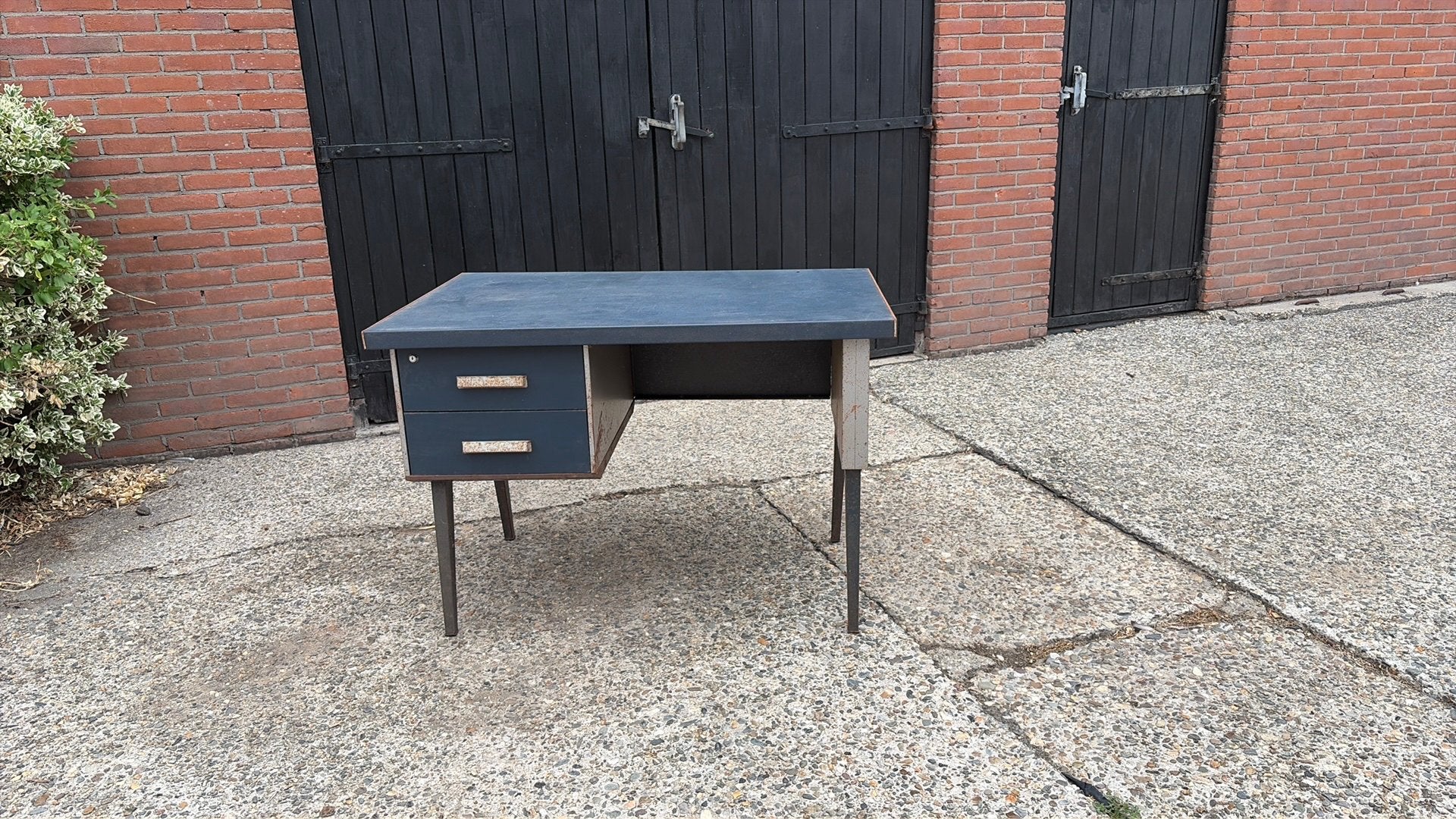 Oud bureau, Ophalen, Zo goed als nieuw