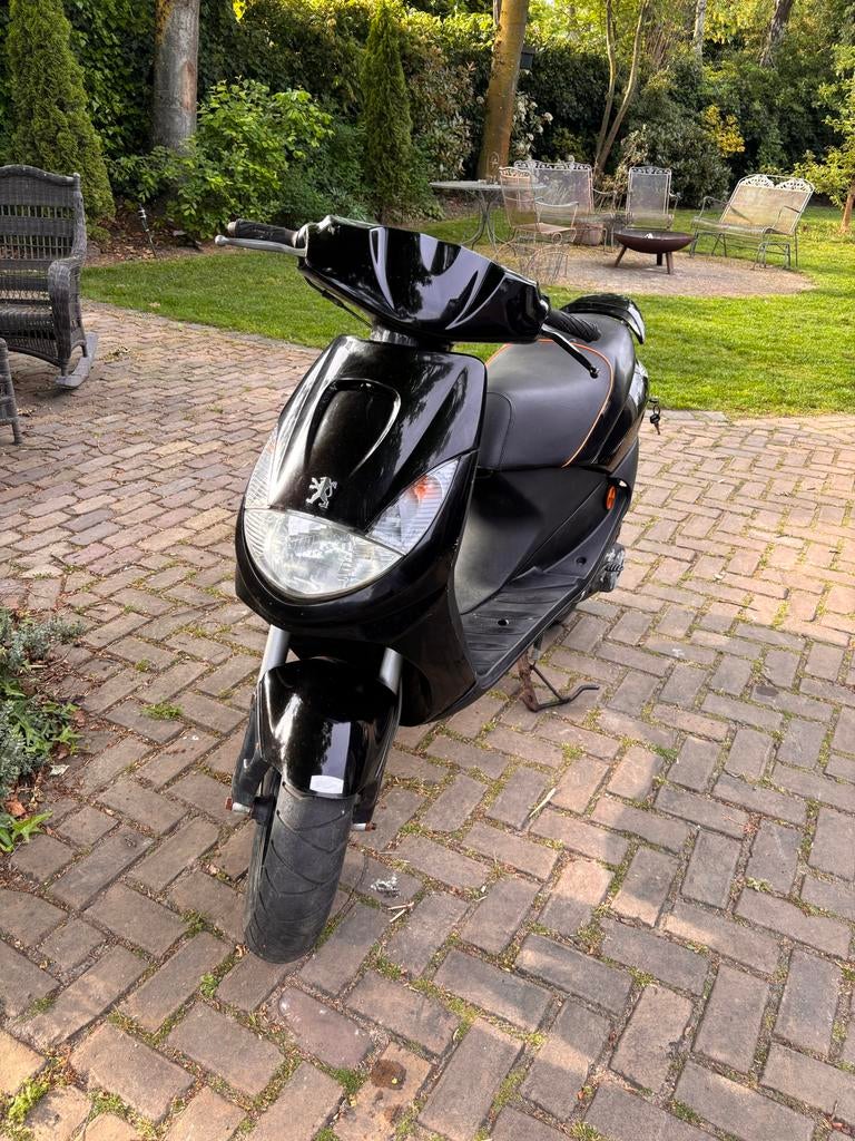 Peugeot Vivacity, Fietsen en Brommers, Scooters | Peugeot, Ophalen, Tweetakt, Maximaal 45 km/u, Zo goed als nieuw