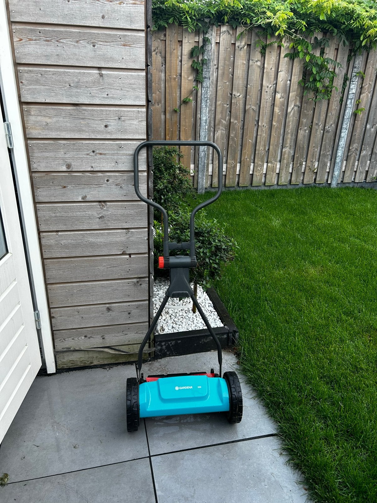 Gardena 330 Handgrasmaaier, Ophalen, Handgrasmaaier, Zo goed als nieuw, 30 t/m 39 cm