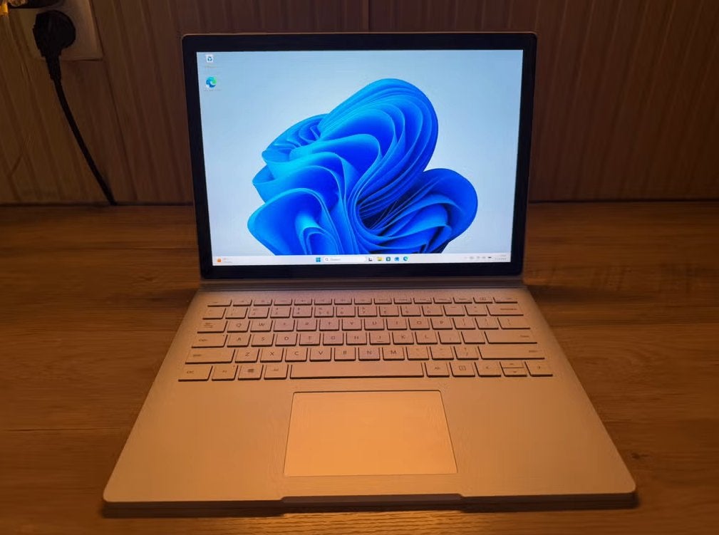 Microsoft Surface Book 2 i7 8GB RAM 256GB GTX 1050 (2-in-1), Computers en Software, 256 GB, 2 tot 3 Ghz, ., 8 GB