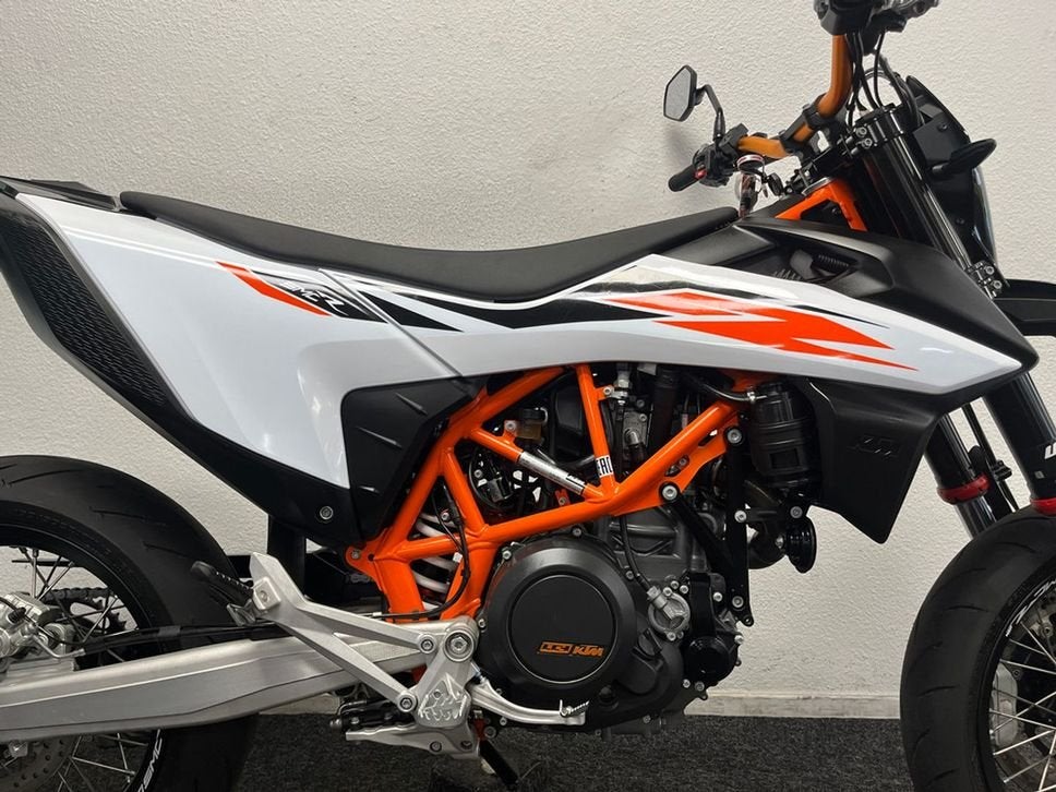 ⭐️⭐Hele mooie KTM 690 SMC R 690SMCR (2020)⭐️⭐, Motoren, 2 cilinders, KTM, Motorrijbewijs A, Bedrijf