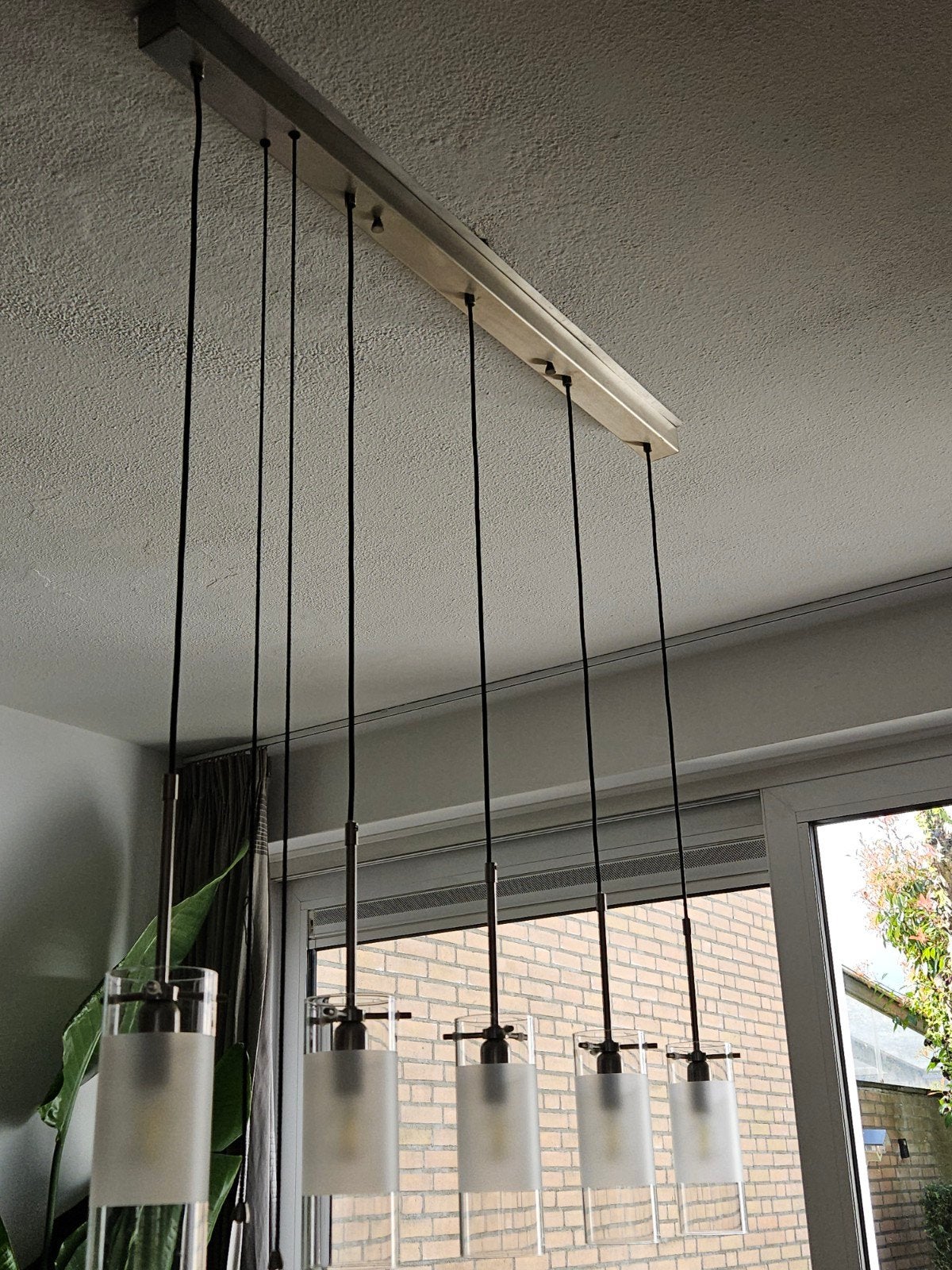 Moderne dimbare hanglamp met 5 glazen kappen, Ophalen, Overige fittingen, Zo goed als nieuw, Glas