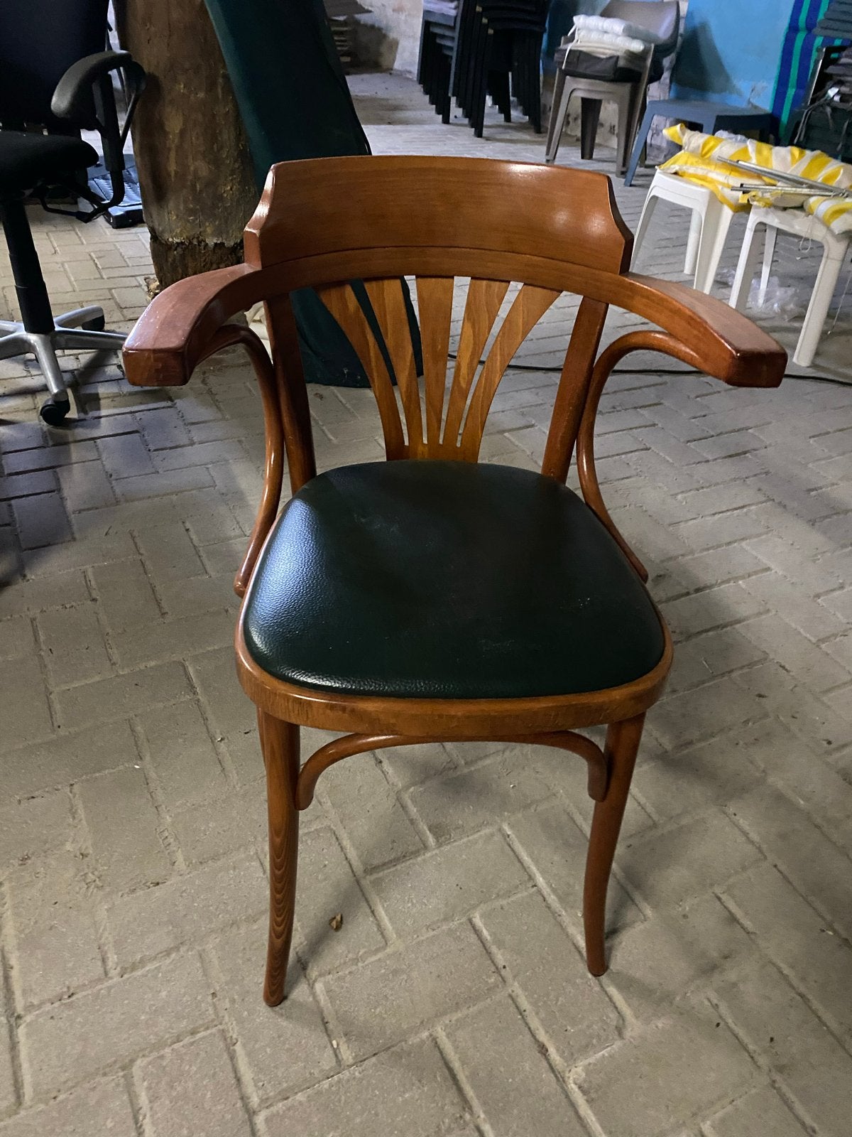 5  antieke  Van Hutten Tilburg stoelen,  vintage tafel., Ophalen