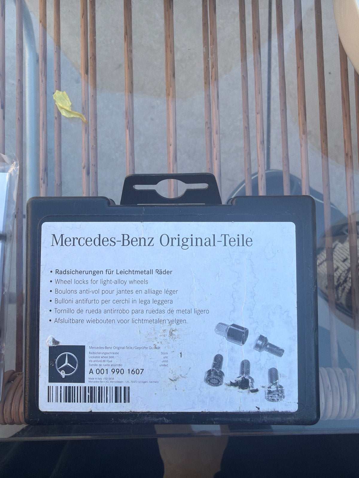 Mercedes-Benz originele wieldop slotbouten A 001 990 1607, Auto-onderdelen, Ophalen, Gebruikt, Mercedes-Benz