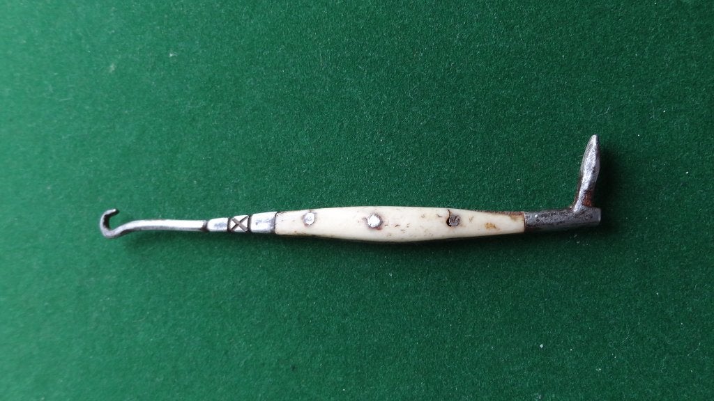 Antieke veterhaak smeedijzer / been 19e eeuw, Antiek en Kunst, Ophalen of Verzenden