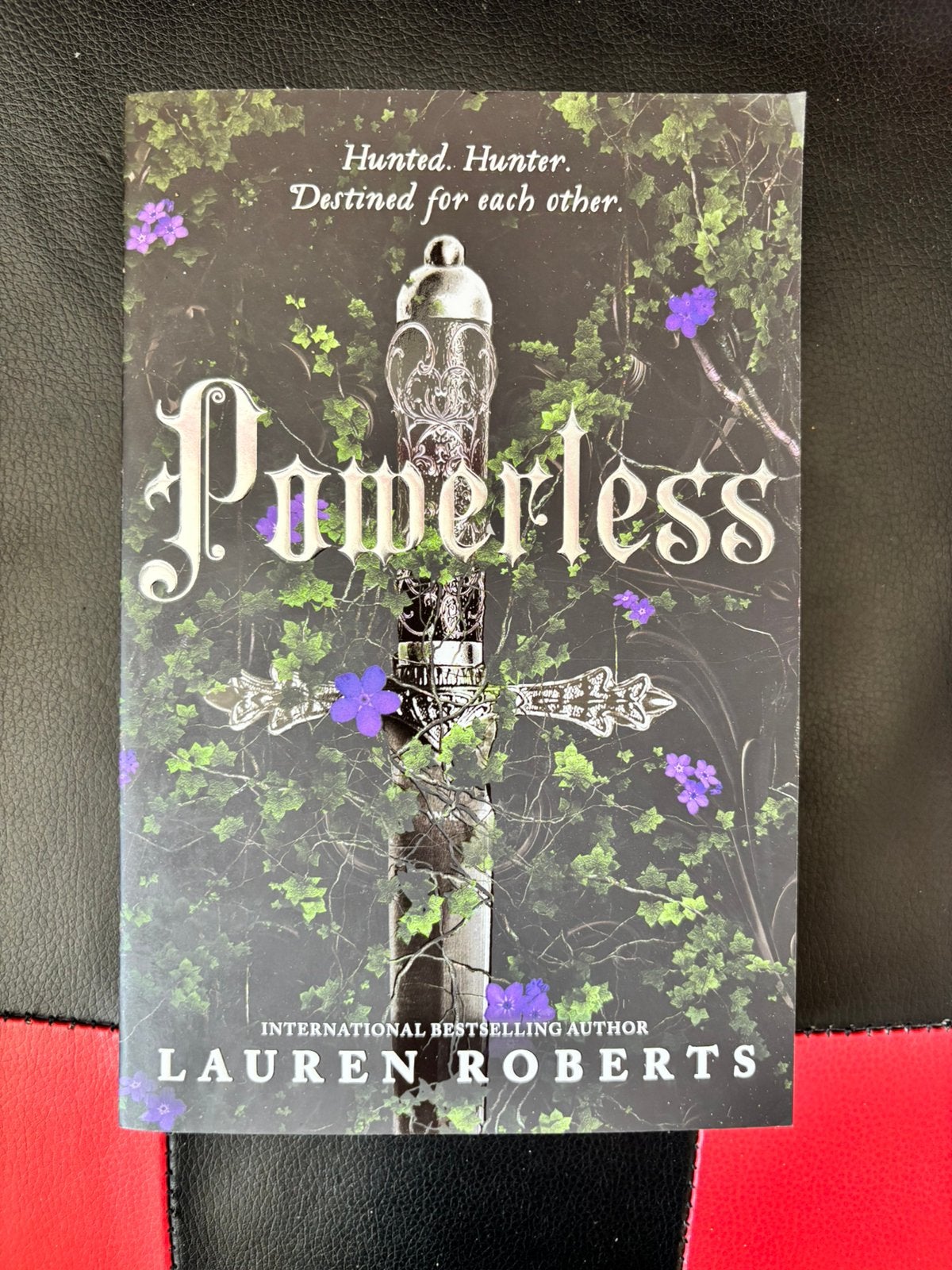 Powerless boek 1, Ophalen, Nieuw