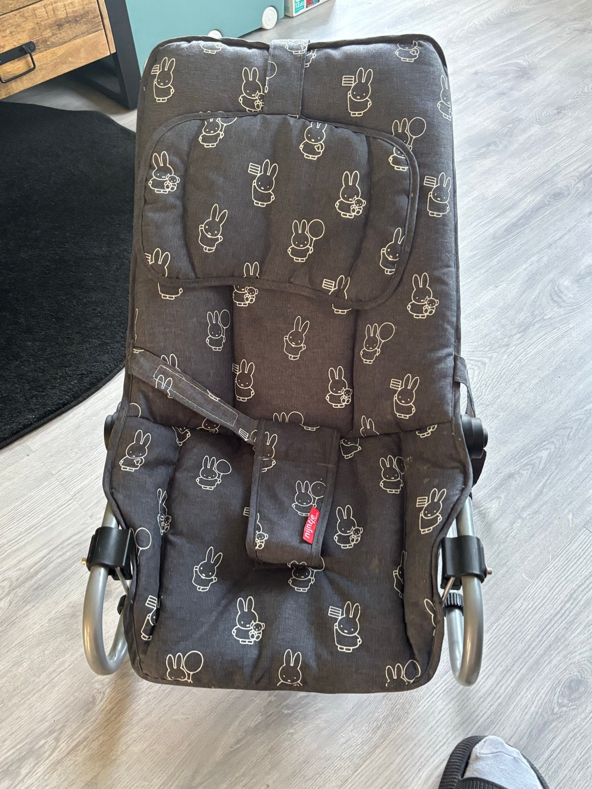 Gebruikte Wipstoel met Nijntje print, Kinderen en Baby's, Gebruikt, Wipstoel, Met gordel(s) of riempje(s), Ophalen