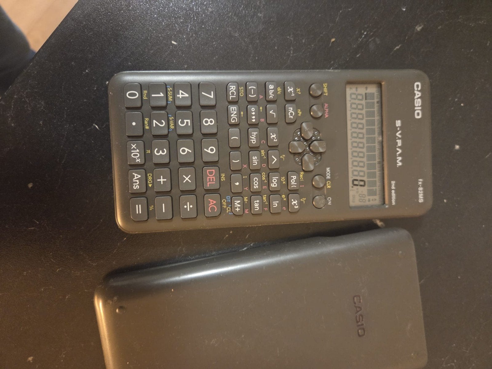 Rekenmachine casio fx-82MS, Ophalen