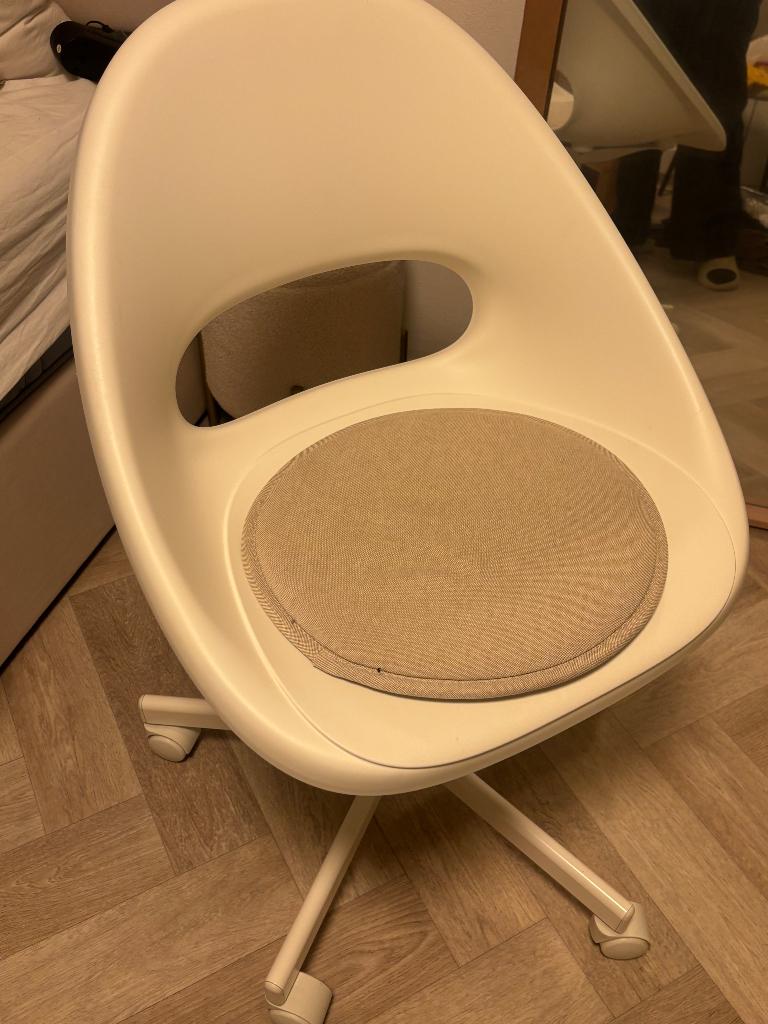 bureaustoel IKEA, Huis en Inrichting, Bureaustoelen, Ophalen, Gebruikt, Wit, Bureaustoel