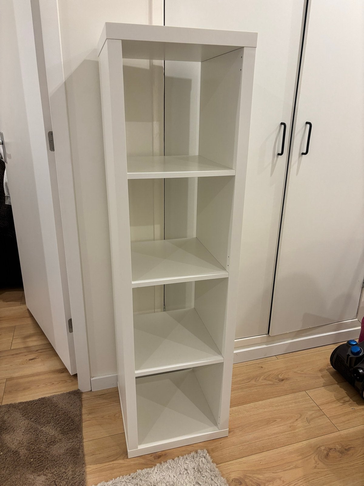 Witte Boekenkast met 4 Planken - Perfect voor elke kamer, Ophalen, Met plank(en), Minder dan 50 cm, Zo goed als nieuw