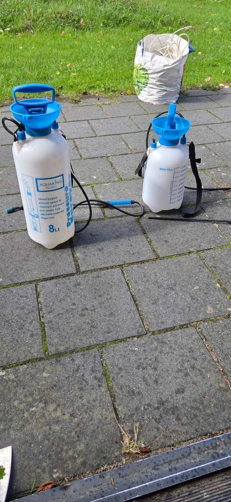 Aquaking Drukspuiten - 8L en 5L set voor tuin en schoonmaak, Ophalen, Gebruikt