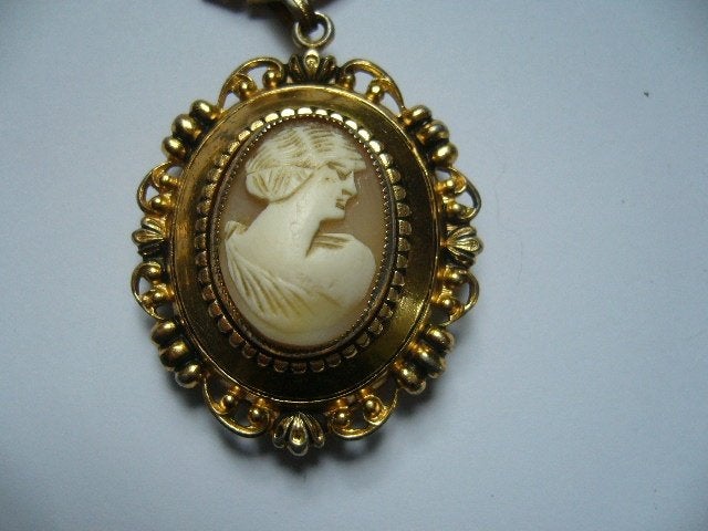 LANGE VINTAGE KETTING MET CAMEE HANGER, Verzenden, Overige materialen, Ketting