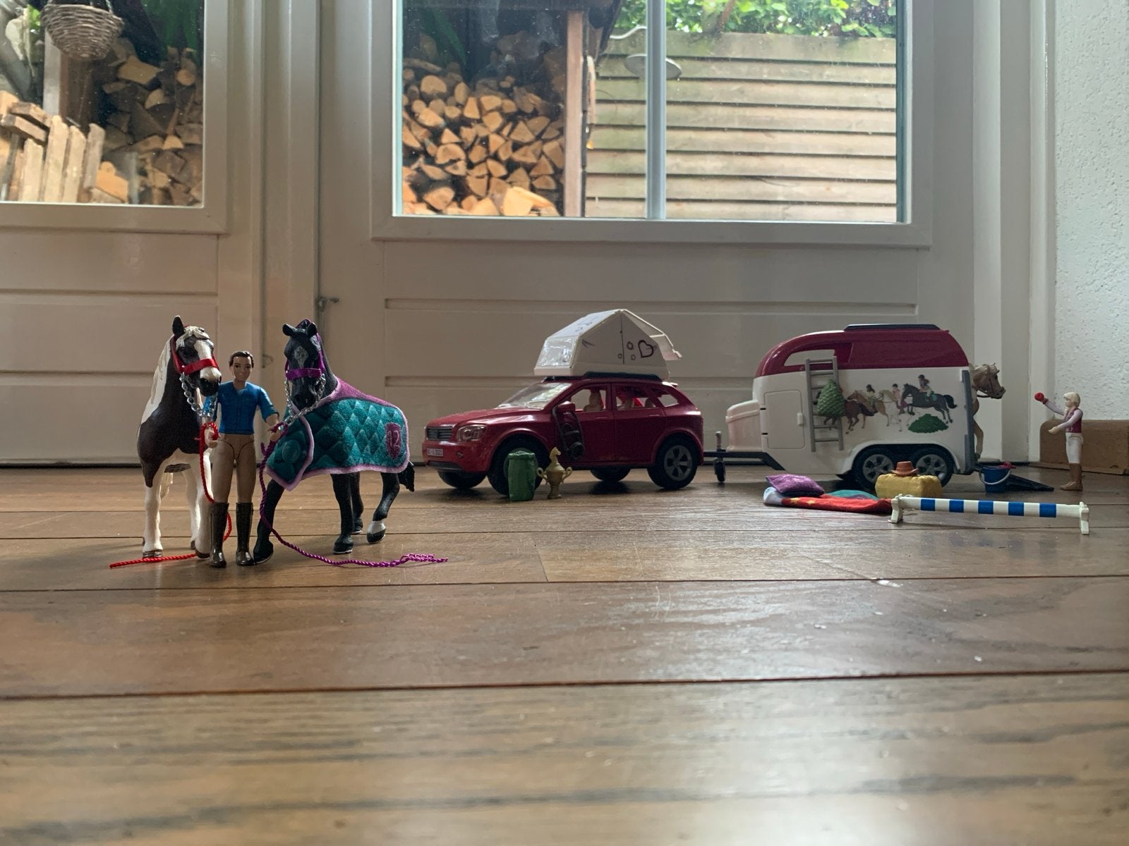 Schleich Auto met Trailer, 3 Paarden en Extra Accessoires, Ophalen of Verzenden, Zo goed als nieuw