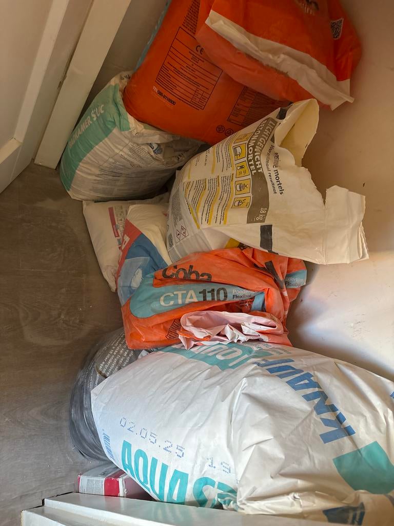 Gratis: bouwmaterialen: Knauf, CTA 110, Lichtgewicht mortel, Ophalen, Gebruikt