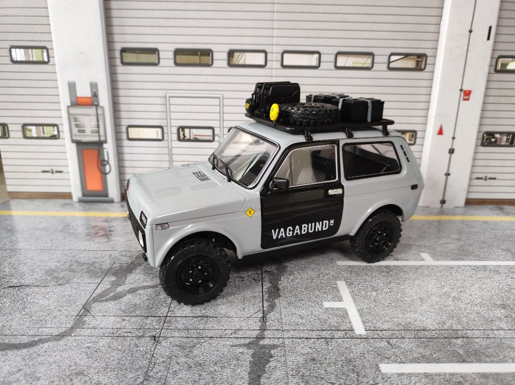 Lada Niva 1980 Vagabund Grijs 1:18, Ophalen of Verzenden, Zo goed als nieuw, Auto, Solido