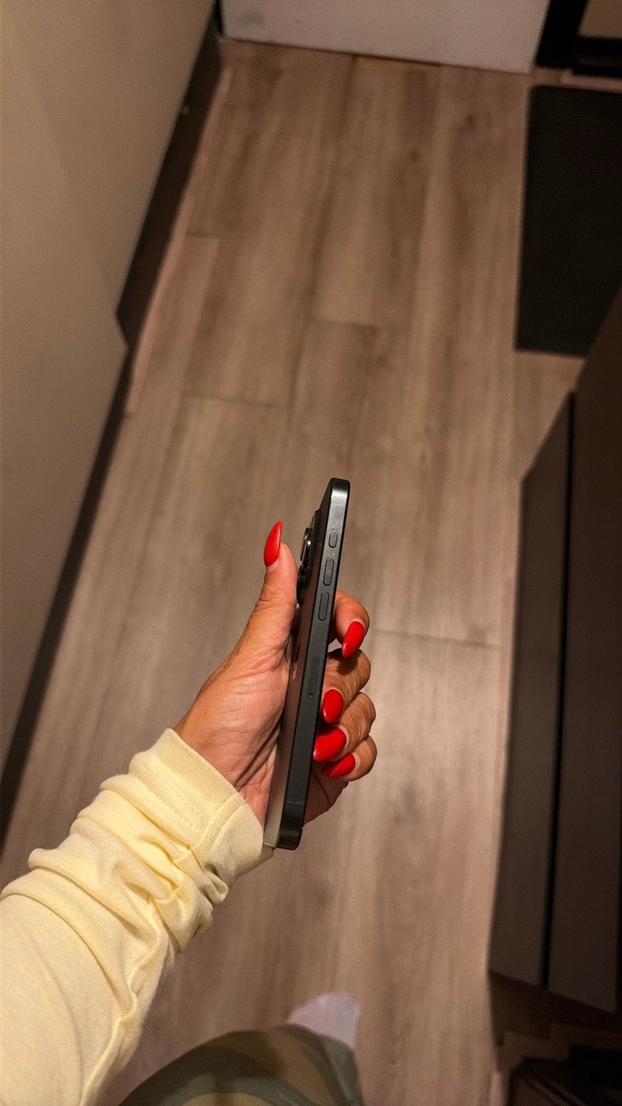 Foto 4 van Iphone 15 pro 256 gb