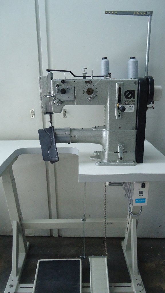 Industrie Naaimachine DurkoppAdler vrijearm 3VoudigTransport