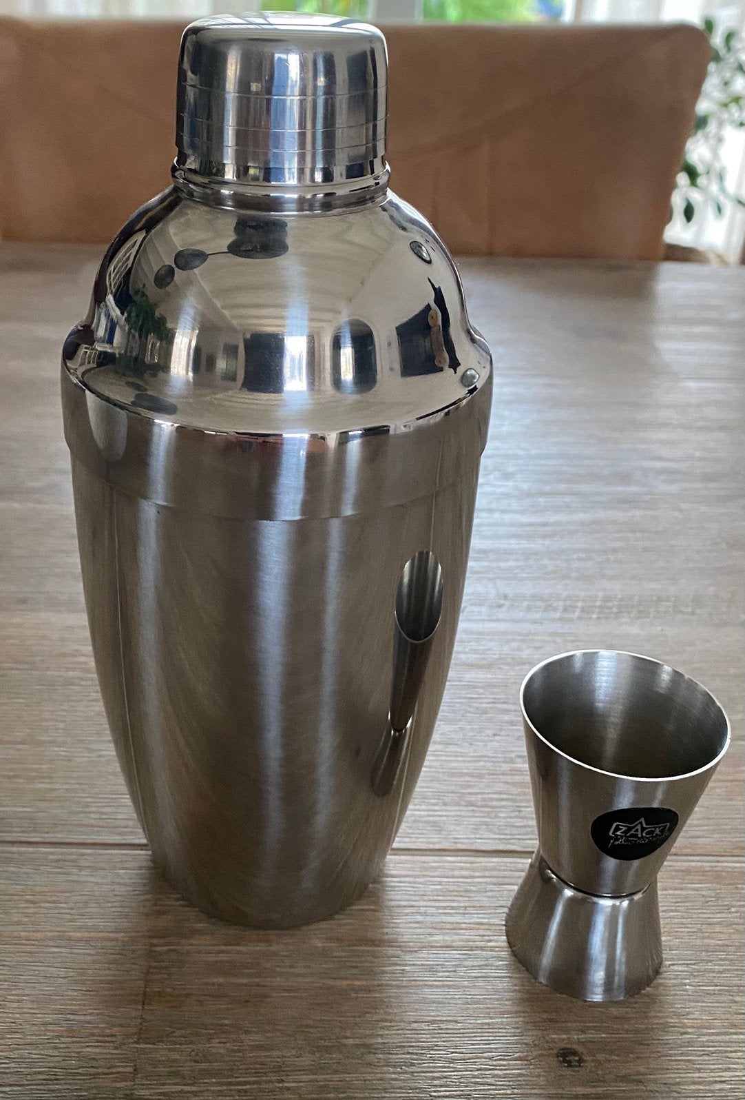 Zilverkleurige cocktailshaker + Zack cocktailmaatbeker, RVS, Overige typen, Ophalen of Verzenden, Zo goed als nieuw, Metaal