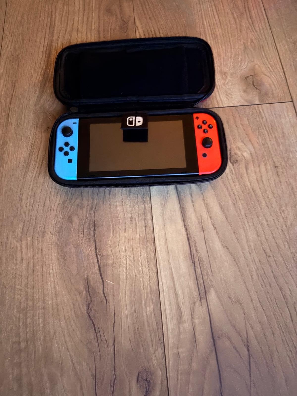 Nintendo Switch compleet met veel accessoires en spellen, Spelcomputers en Games, Spelcomputers | Nintendo Switch, Gebruikt, Switch Original