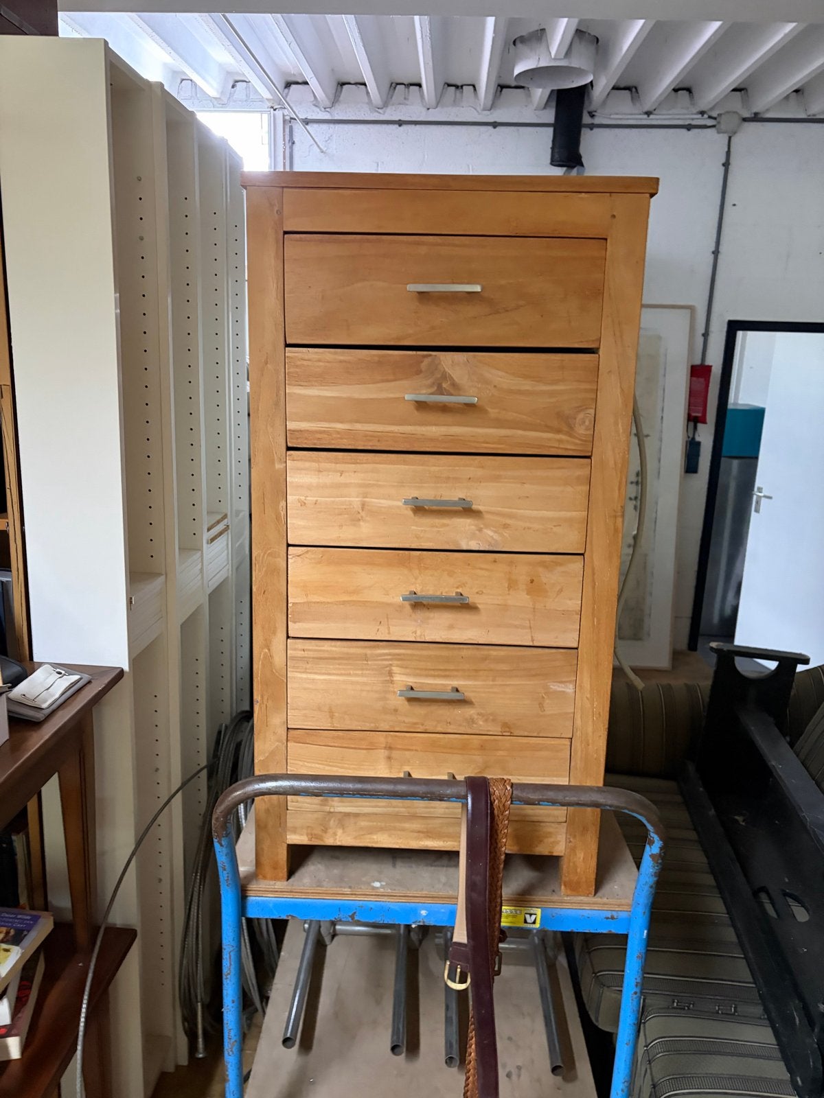 Teakhouten kastje in zeer goede staat, Ophalen, 5 laden of meer, 100 tot 150 cm, Teakhout