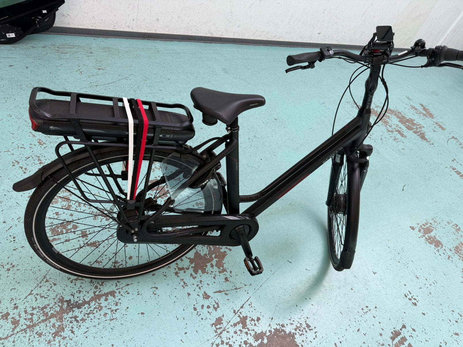 Elektriksche fiets Stelle weinig gebruık, Fietsen en Brommers, Elektrische fietsen, Ophalen of Verzenden, Zo goed als nieuw, Overige merken