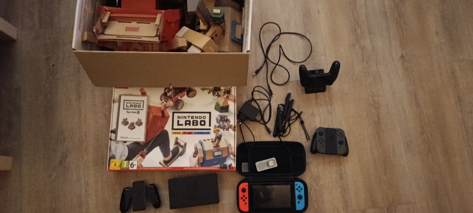 Nintendo Switch V1 (unpatched) met Labo, games en extra's, Ophalen, Switch Original, Met 3 controllers of meer, Gebruikt