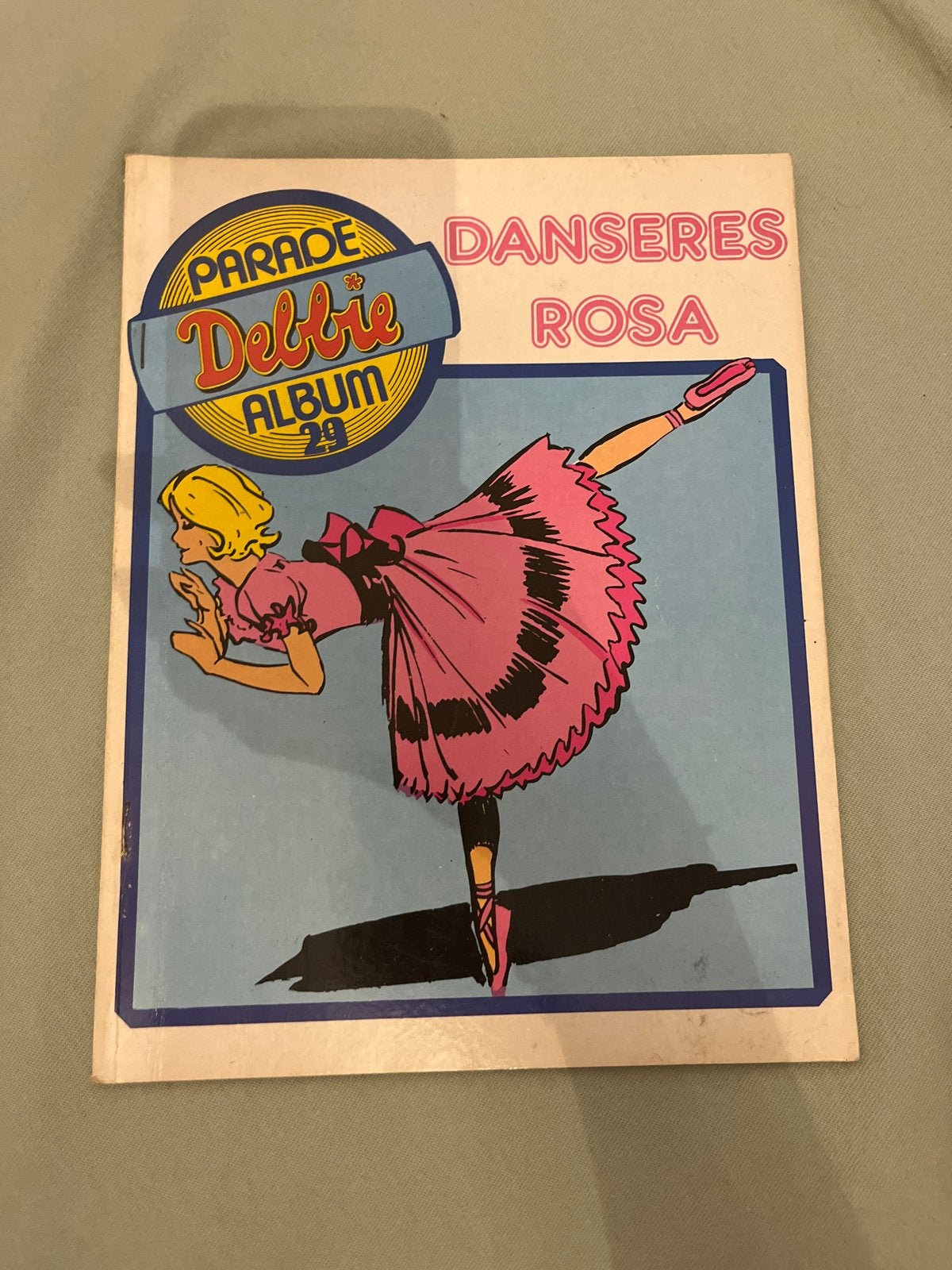 Parade Debbie Album 29: Danseres Rosa - Vintage Plaatjesalbu, Ophalen, Gelezen, Plaatjesalbum