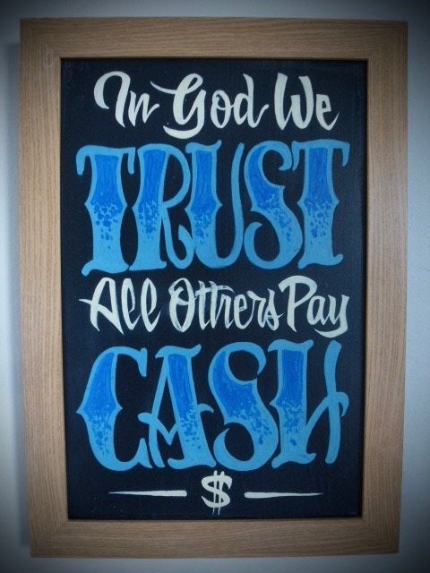 Handgeschilderd tekstbord/schilderij/tattoo/mancave/Cash, Tekstbord, 34 cm, Nieuw, Ophalen of Verzenden