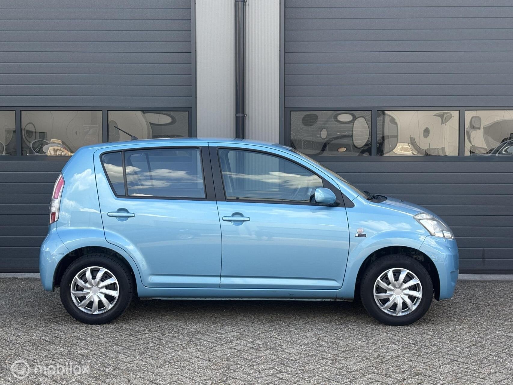 Daihatsu Sirion 2 1.0-12V Premium 1ste EIG, Voorwielaandrijving, Blauw, Bedrijf, Handgeschakeld