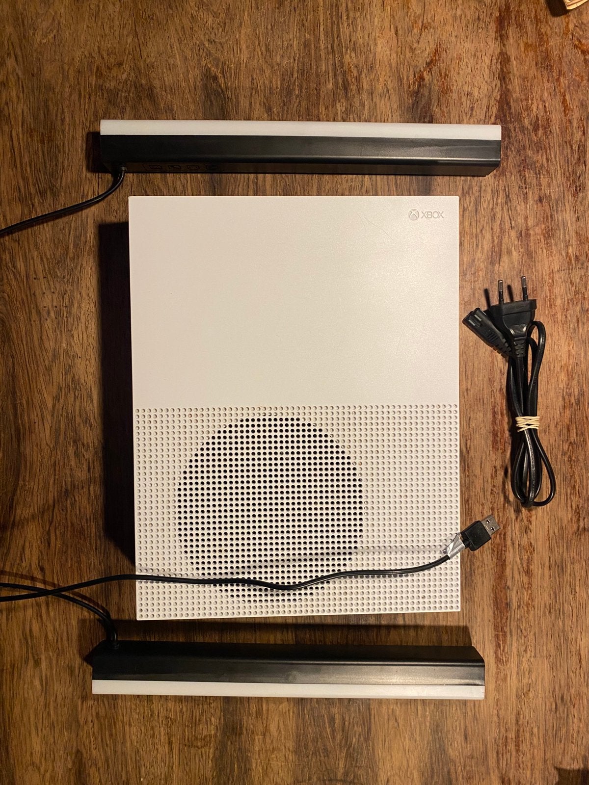 Xbox one S digital 1TB met controller,led verlichting, Spelcomputers en Games, Online, Overige genres, 1 speler, Ophalen of Verzenden