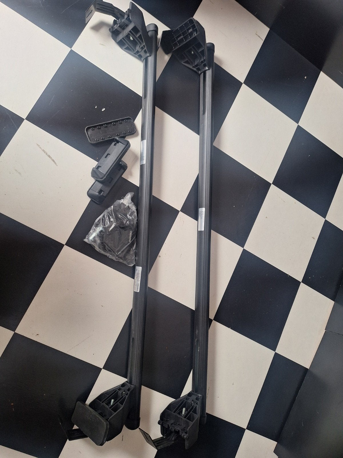 Menabo Tema dakdragers - Max 75 kg gebruikt voor Corsa 2019, Auto diversen, Dakdragers, Ophalen, Gebruikt