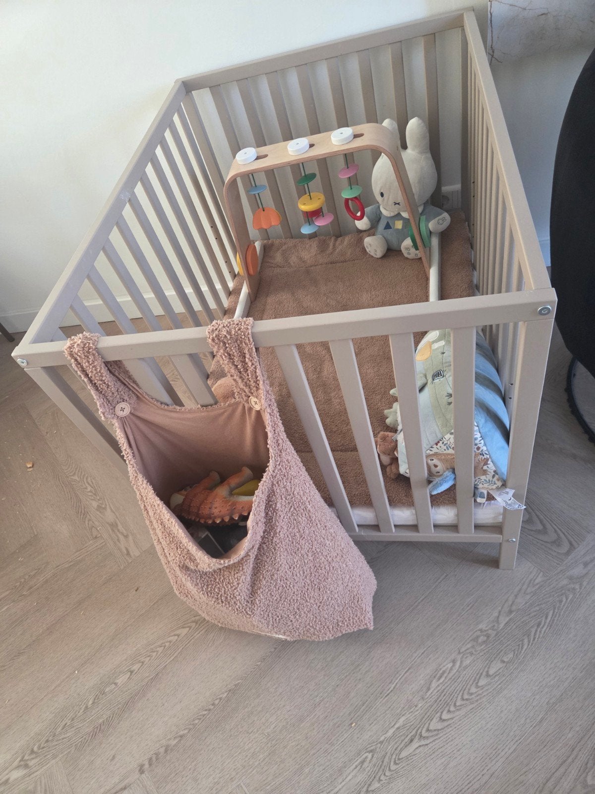 box inclusief boxmatras,, boxkleed en boxzak, Ophalen of Verzenden, Zo goed als nieuw, Rechthoekig, In hoogte verstelbaar