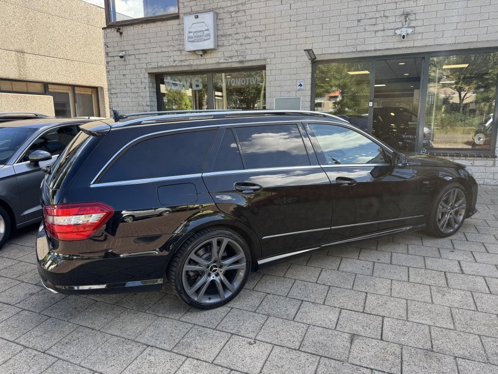 Foto 28 van Mercedes-Benz E-Klasse Estate 500 AMG Harman Night vision Lu