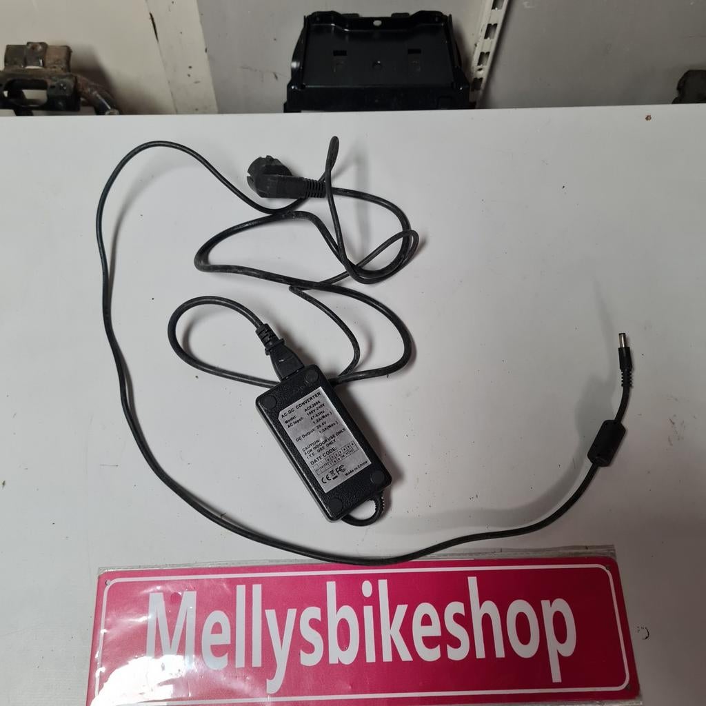 Electrische fiets lader, Fietsen en Brommers, Fietsaccessoires | Fietsaccu's, Ophalen of Verzenden, Fiets, Info@gazelle.nl, NL