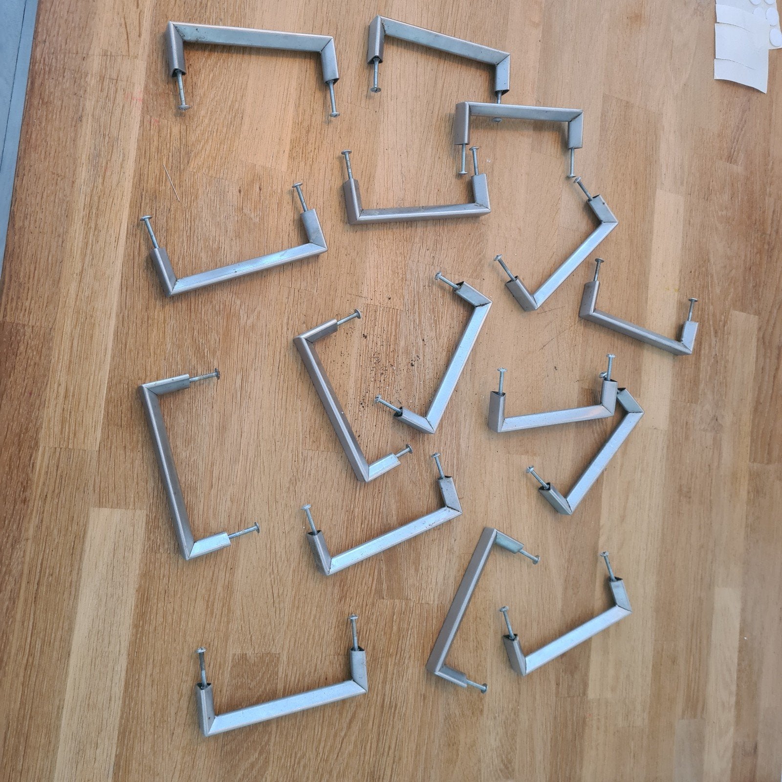 16x handgrepen keuken Ikea - Geborsteld Aluminium Look, Zilver, Ophalen of Verzenden, Metaal, Overige typen
