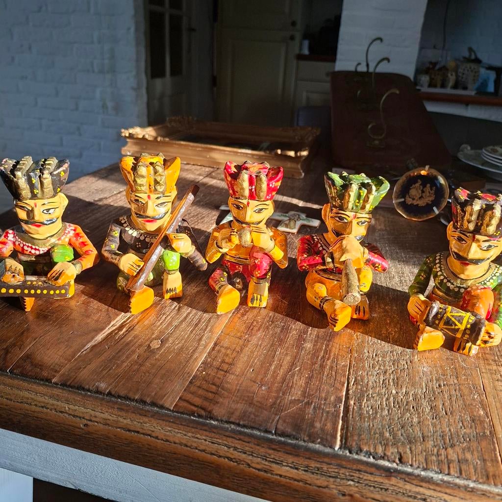 5 Houten Muzikanten uit India 10 cm groot, Antiek en Kunst, Curiosa en Brocante, Ophalen of Verzenden