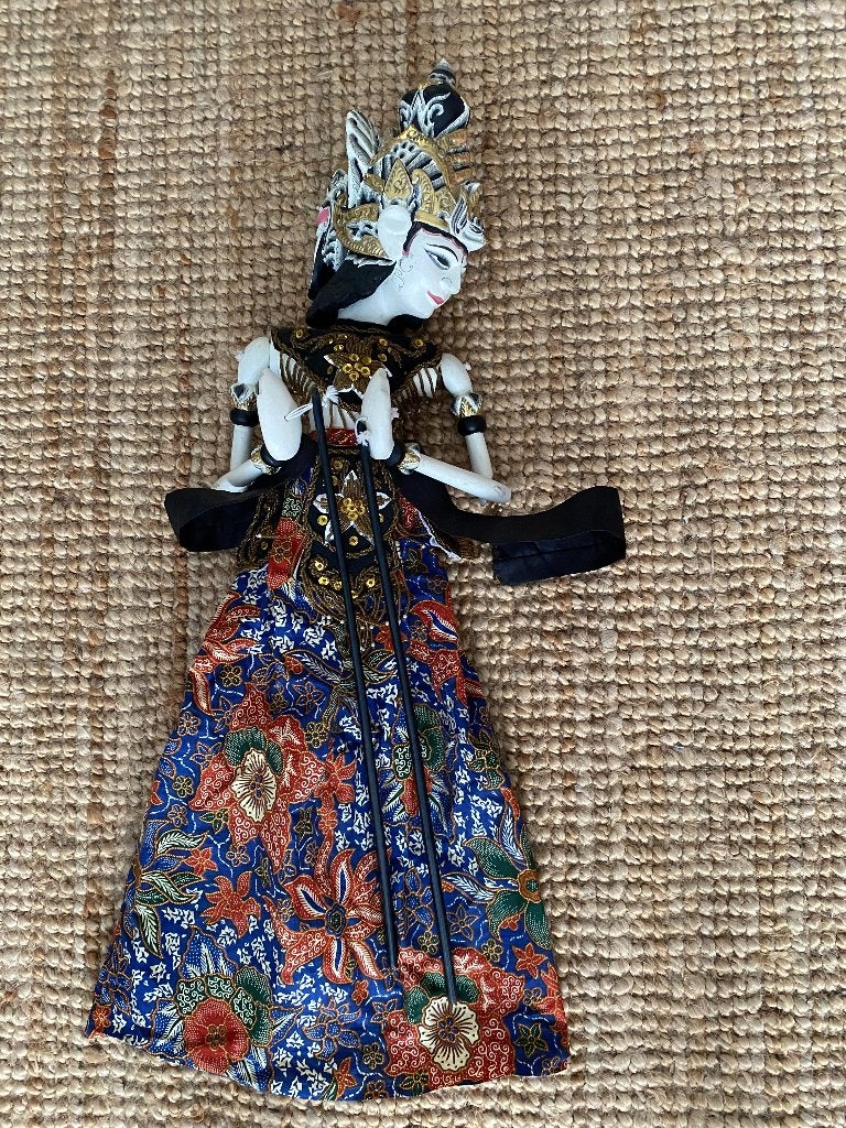 Indonesische Wayang Golek pop, Ophalen