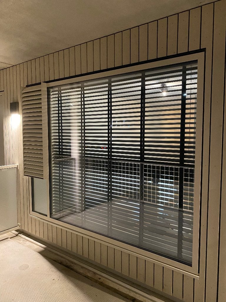 Zwarte Jaloezie, Jaloezie, Zwart, Zo goed als nieuw, 215 cm