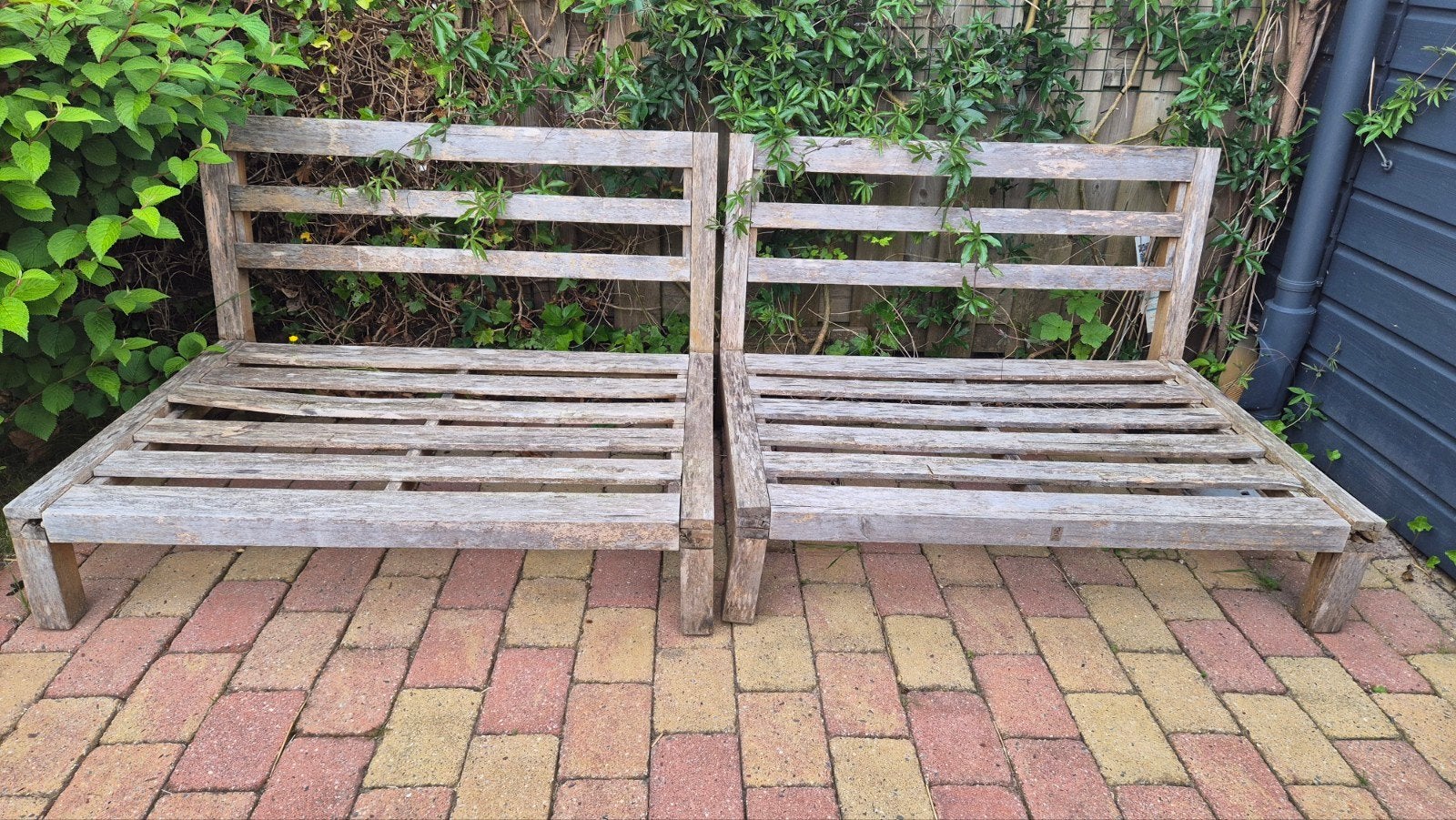 Twee houten palletbanken - opknapper, Tuin en Terras, Tuinbanken, Gebruikt, Hout, Ophalen