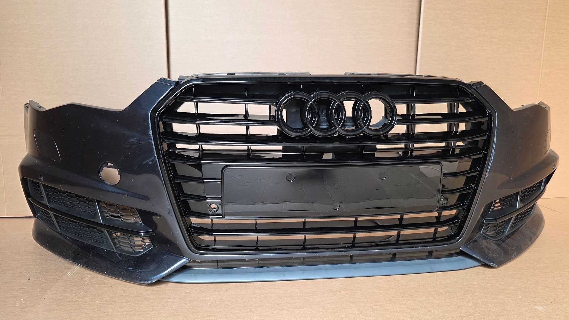 Voorbumper Audi A6 C7 4G Facelift S-Line 4xPDC KLS 2014-2018, Gebruikt, -, Voor, Ophalen of Verzenden