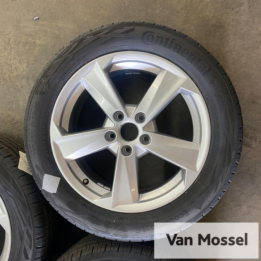 Audi Q2 Continental Eco Contact 6 215/55/R17 94V REEDIJK, -, -, Banden en Velgen, 17 inch