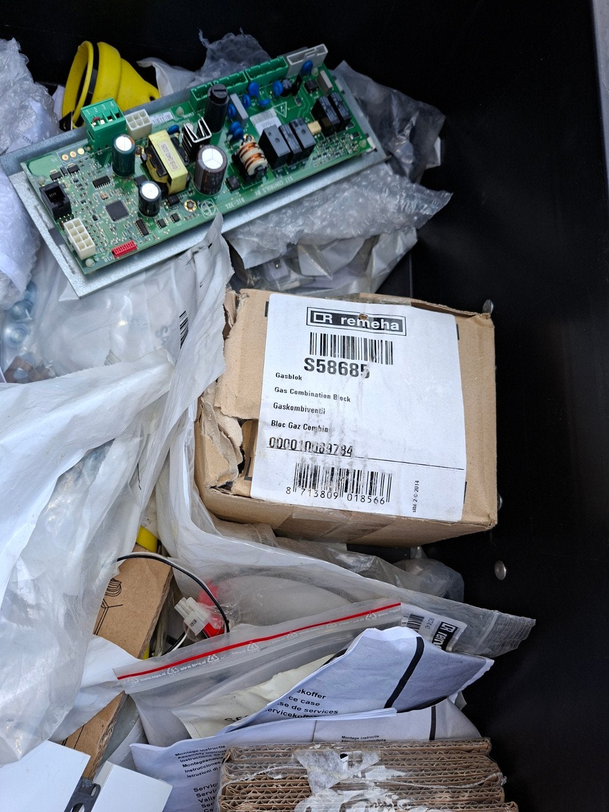 Remeha Avanta CV-ketel onderdelen - Gebruikt, Doe-het-zelf en Verbouw, Verwarming en Radiatoren, Ophalen, Gebruikt, Cv-ketel of Combi-ketel