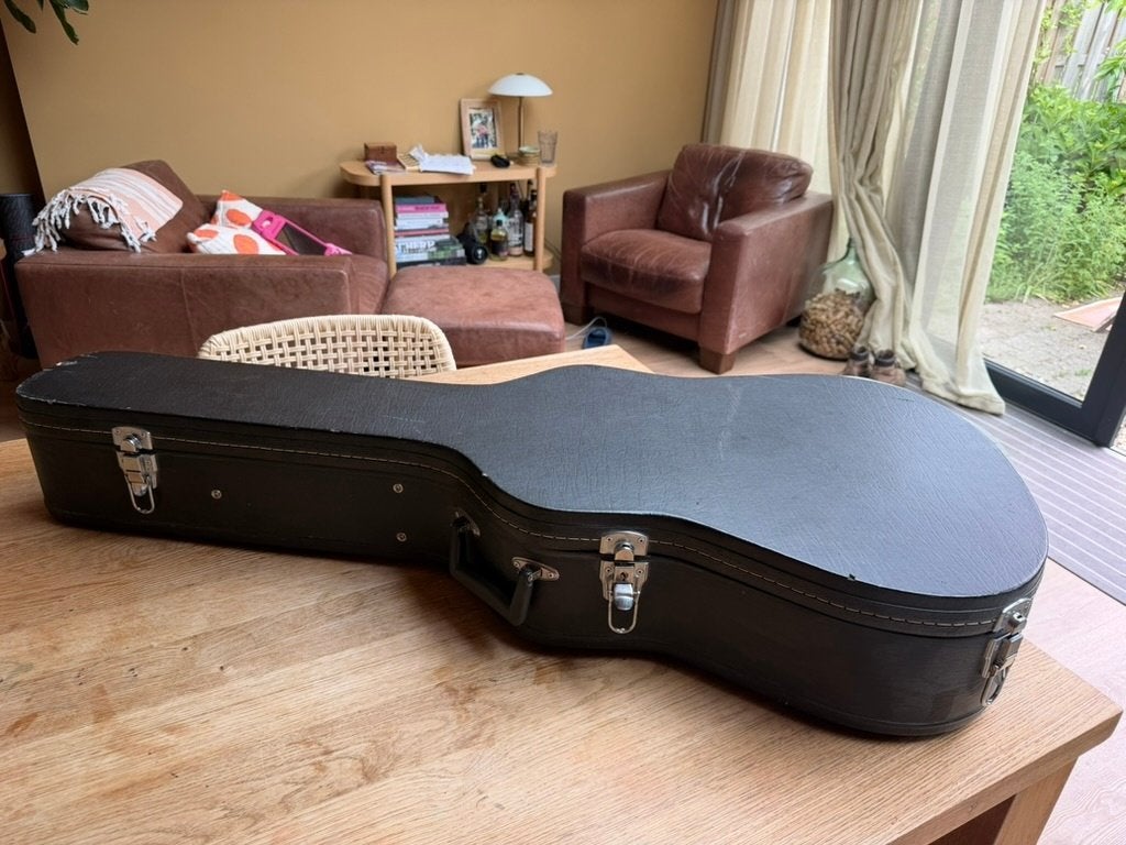 Gitaarkoffer Hardcase Zwart voor Akoestische Gitaar, Muziek en Instrumenten, Behuizingen en Koffers, Ophalen, Gebruikt, Akoestische gitaar