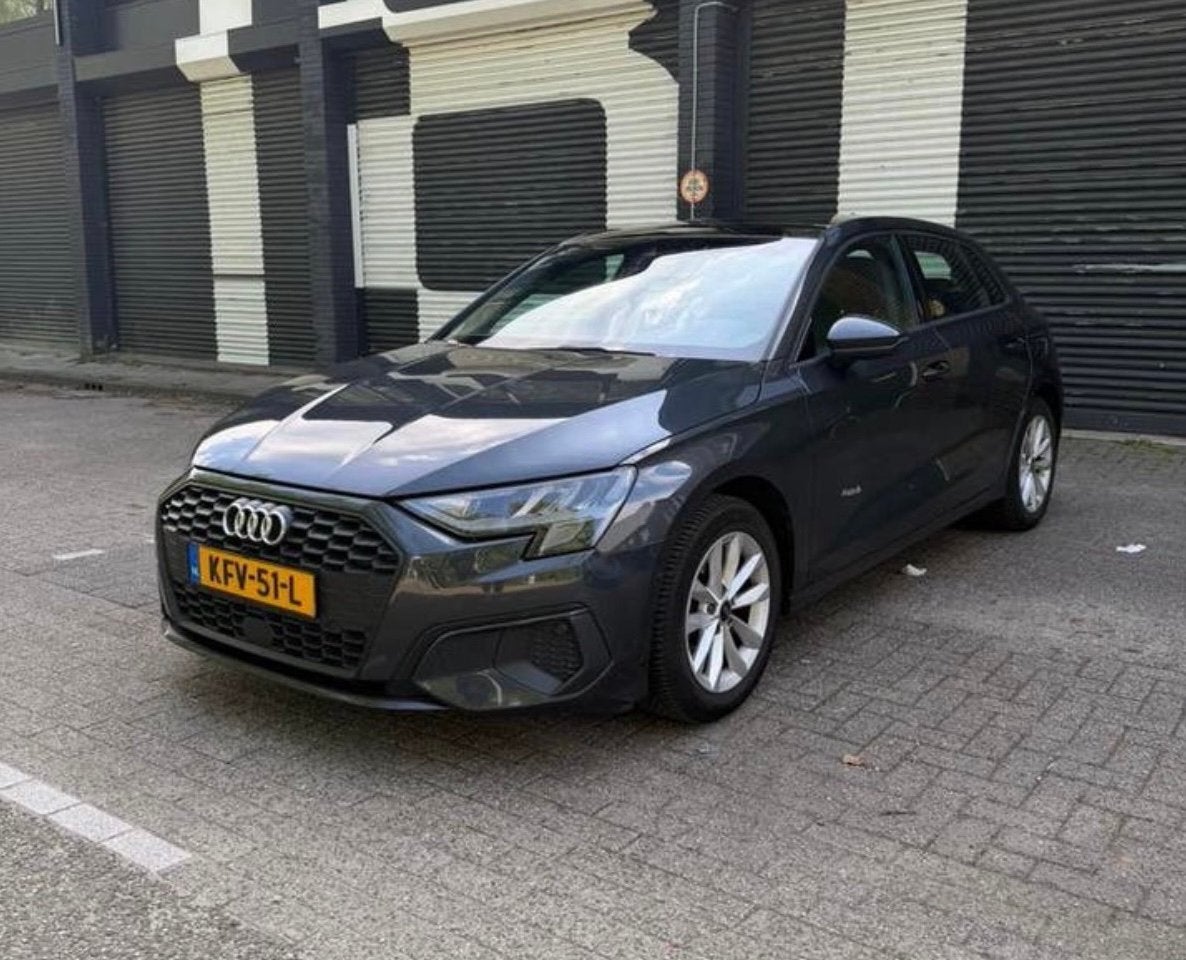 Audi A3 / PANO/ B&O / LEDER / AUT, Auto's, Audi, Zwart, Leder, 19 km/l, Particulier
