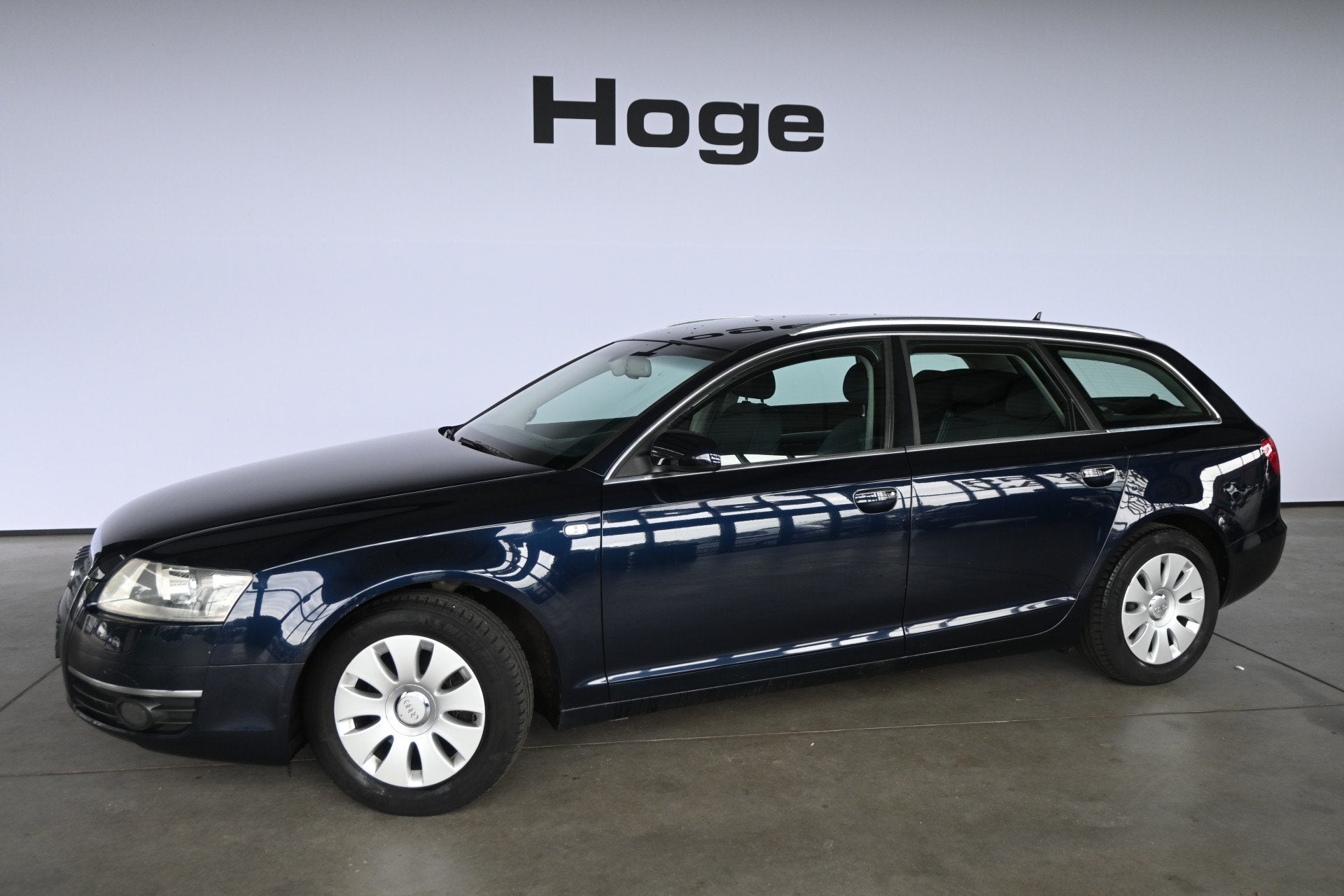 Audi A6 Avant 2.4 Pro Line Clima Cruise control Navigatie Tr, Auto's, Stof, Zwart, Blauw, Euro 4
