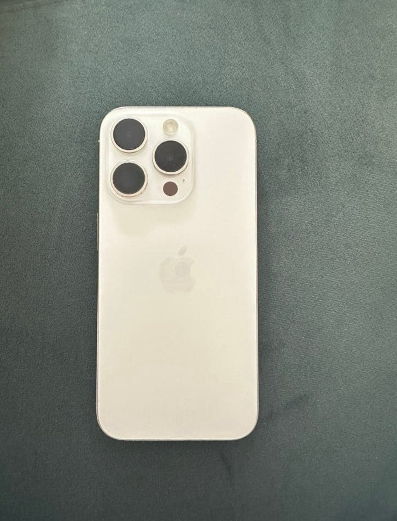 Iphone 15 pro, Ophalen