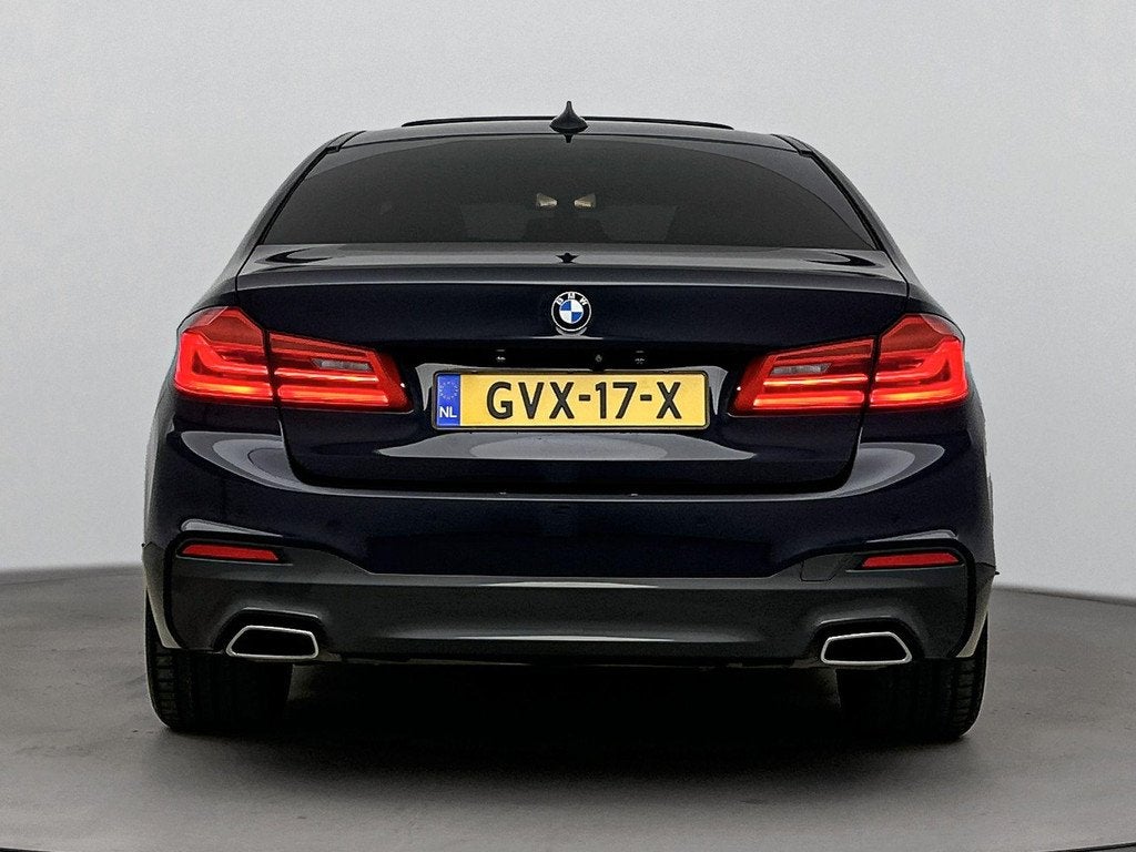 BMW 5-serie 530e iPerformance High Executive | Panoramadak |, Auto's, Automaat, Achterwielaandrijving, Gebruikt, 4 cilinders
