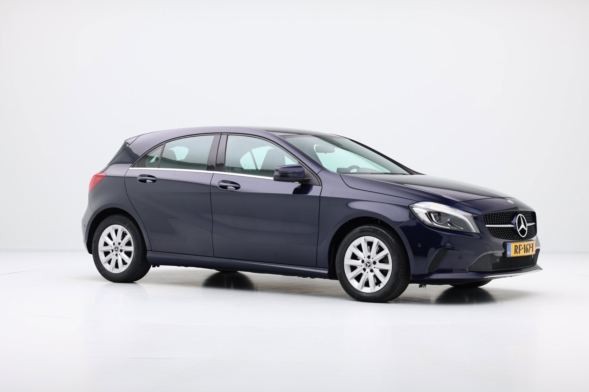 Foto 5 van Mercedes-Benz A-klasse 160 Ambition Aut. LED|Navi|1e Eig|Hal