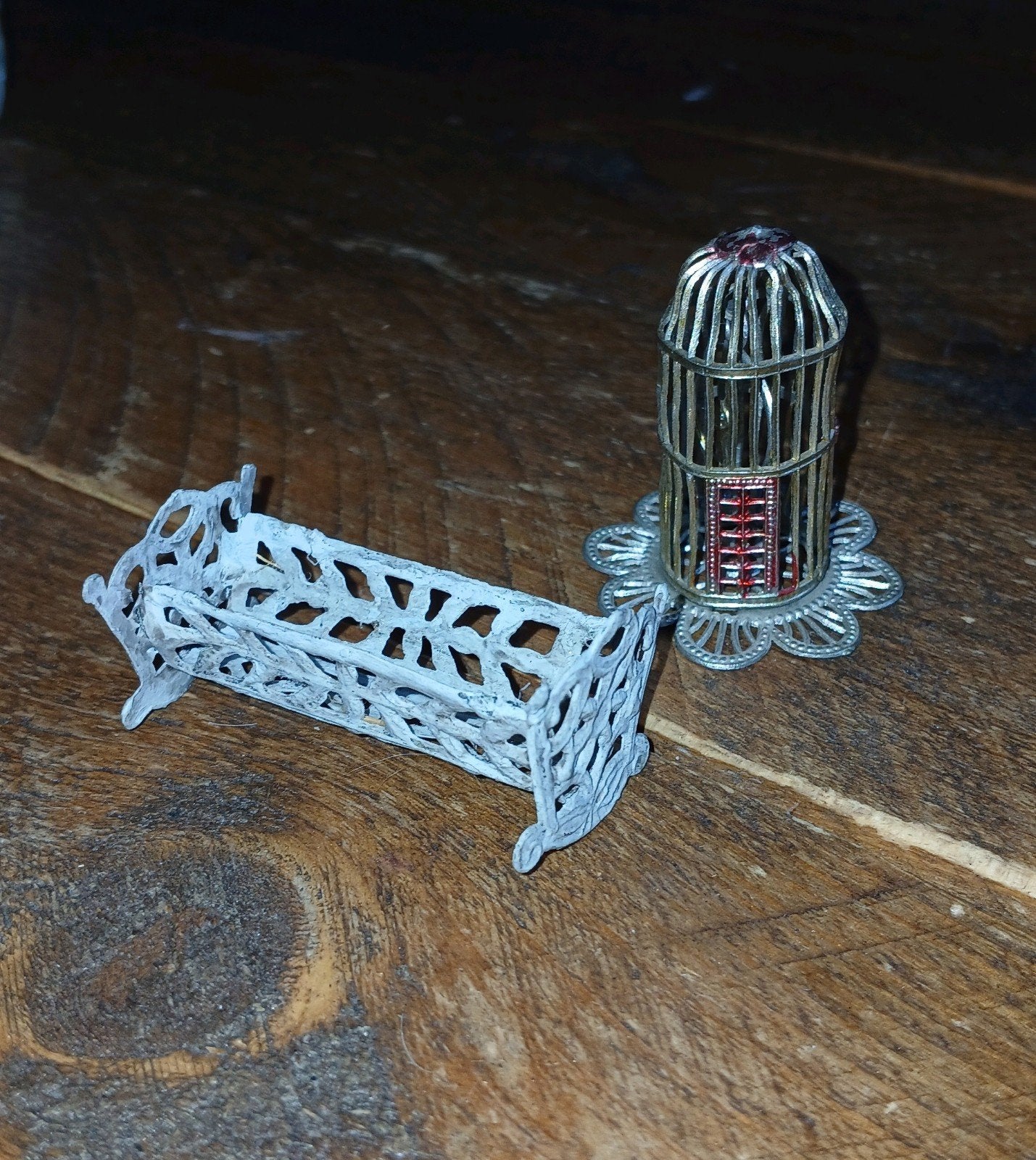 Tin wiegje en vogelkooitje antiek poppenhuis wiegjes en voge, Antiek en Kunst, Ophalen of Verzenden